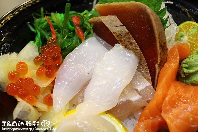 【捷運科技大樓】赤魁炙燒大食堂–大安森林公園旁的平價日本料理!鮭魚炒飯香又涮嘴!