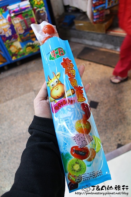 【基隆廟口】牛B葫蘆王–糖葫蘆也可以選擇口味唷!另外還有透心涼的冰棍糖葫蘆!