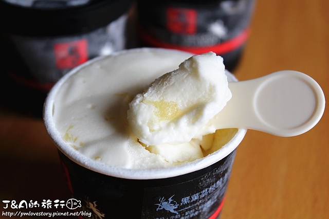 【宅配】D2惡魔可可法式烘焙 惡魔冰團–義式冰淇淋，每一口都吃的到料唷!