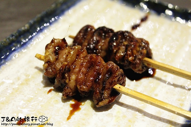 【捷運忠孝復興】手串本舖 串燒–炙燒生雞肉帶給你不同的享受!
