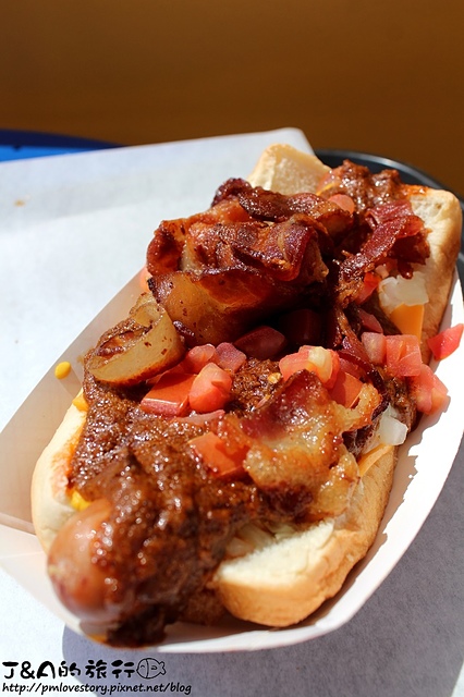 【美國西岸♥Universal City】Pink’s Hot Dogs–三條培根搭起司肉醬熱狗堡=熱量爆表的美食!
