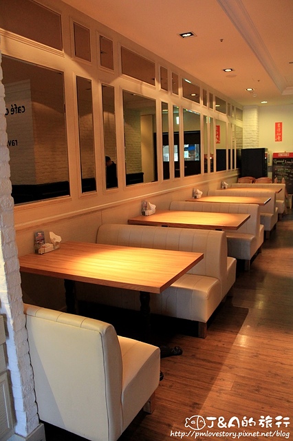 【捷運象山】Long Table–酥又Q的青醬麵疙瘩好特別!浪漫舒適的環境。信義區 聚餐餐廳 異國美食