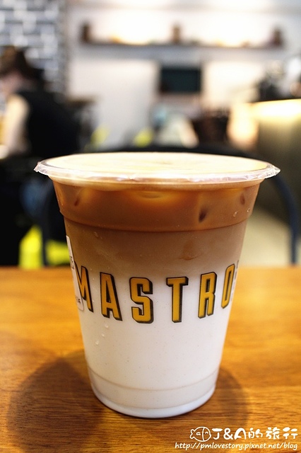 【捷運南京復興】Coffee Please By Mastro (Mastro Cafe)–漂亮舒芙蕾鬆餅.高CP值骰子牛沙拉.酒漬牛排各有特色~ 捷運南京東路 美食餐廳