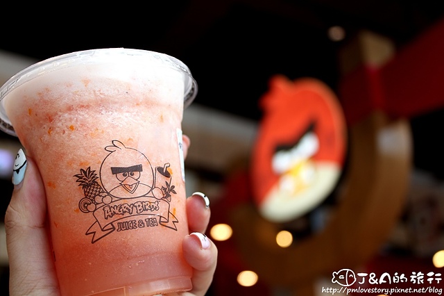 【捷運板橋】Angry Birds Juice & Tea(附菜單)–可愛憤怒鳥主題飲料店,平價現打新鮮果汁(憤怒鳥鮮果)! Angry Birds 果汁&茶/憤怒鳥果汁&茶/憤怒鳥主題餐廳/麗寶百貨