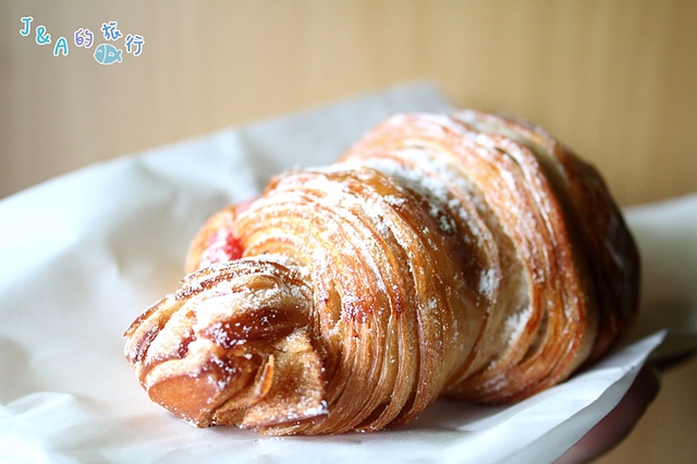 【捷運國父紀念館】Gontran Cherrier Bakery–法國巴黎可頌店 酸甜草莓可頌.還有台灣專屬的台灣茶可頌唷!東區可頌店