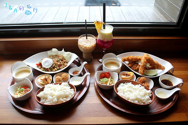 【捷運公館】右手餐廳泰式定食THAIHAND-一個人也能夠輕鬆享用泰式料理!(有完整菜單) 台大美食/公館美食/公館聚餐餐廳