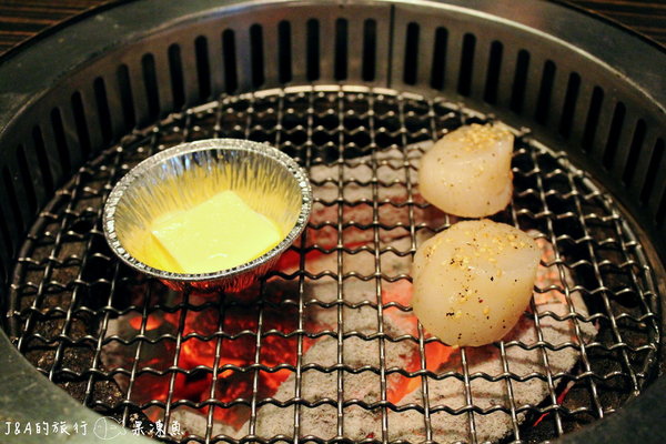 【捷運忠孝復興】虎 炭火燒肉–貼心親切的服務，盡情享受美味的食物
