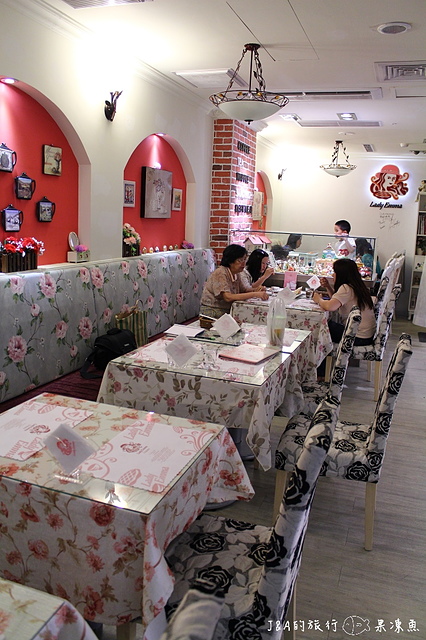 【台北/捷運忠孝復興】Lady Emma艾瑪鬆餅屋–東區女孩約會聚餐首選甜點餐廳
