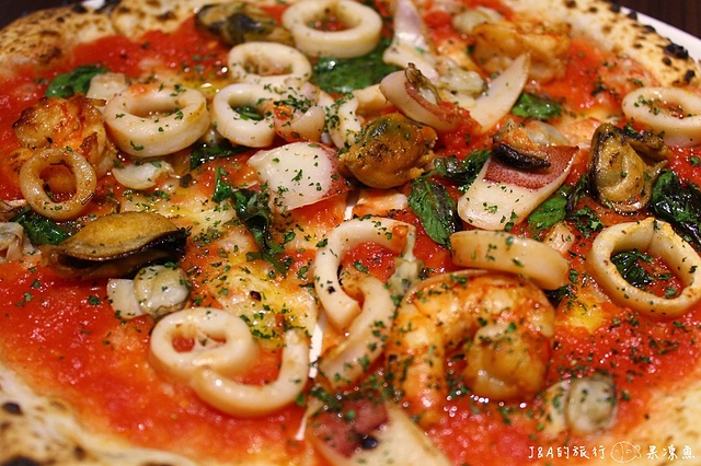 【捷運忠孝敦化】Pizzeria Passione 帕希諾窯烤拿坡里坡薩專門店–商業午餐新選擇