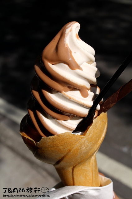 【捷運市政府】8%ice 冰淇淋專賣店–法式巧克力x甜而不膩香蕉霜淇淋，濃郁香甜又好吃XD